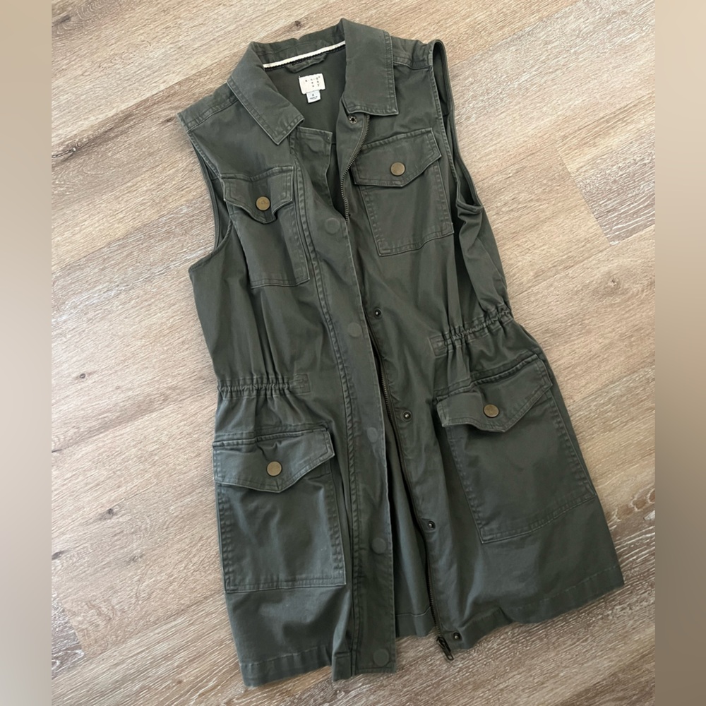 A New Day Green Vest Size Small